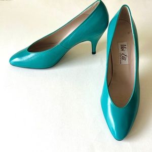 VTG Van Eli Pumps